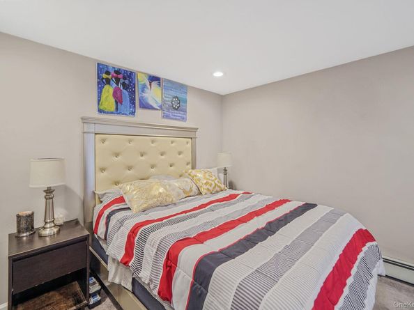 13 Poplar Street, Central Islip NY 11722