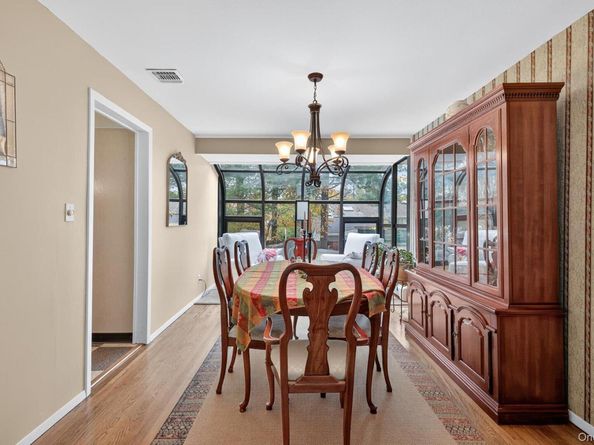 15 Duke Place, Glen Cove NY 11542