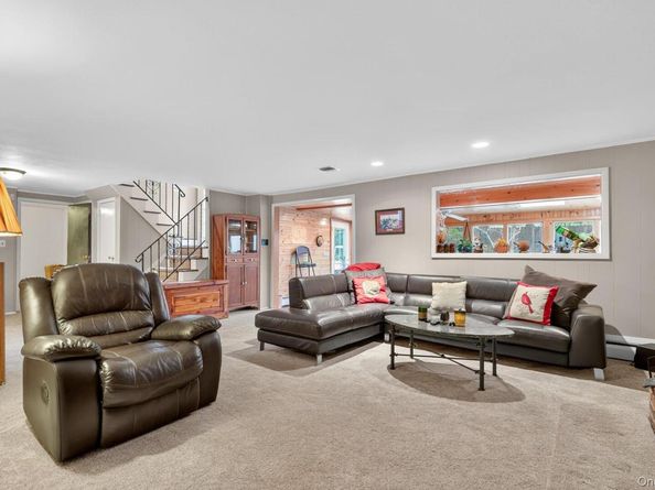 15 Duke Place, Glen Cove NY 11542