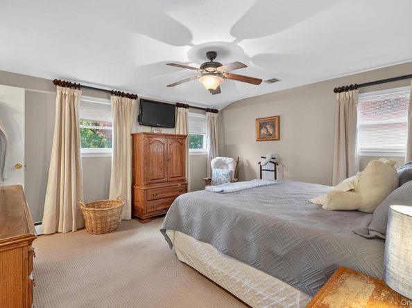 15 Duke Place, Glen Cove NY 11542