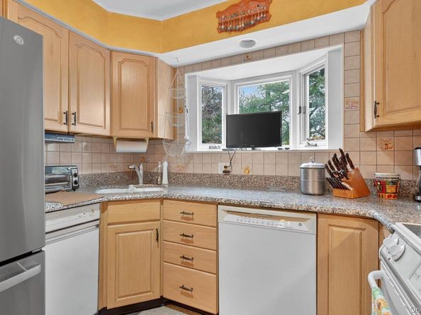 15 Duke Place, Glen Cove NY 11542