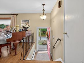 15 Duke Place, Glen Cove NY 11542