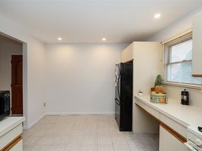 49 East Avenue, Glen Cove NY 11542