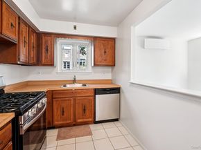 5959 Delafield Avenue, Bronx NY 10471