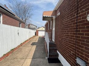 7 Catherine Court, Elmont NY 11003