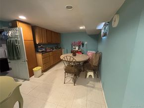 7 Catherine Court, Elmont NY 11003
