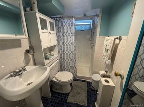 7 Catherine Court, Elmont NY 11003