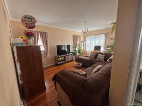 7 Catherine Court, Elmont NY 11003
