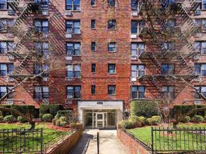 488 Ocean Parkway 6C, Brooklyn NY 11218