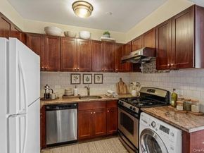 7133 162nd Street 4B, Fresh Meadows NY 11365