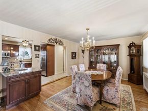 15 Woodlawn Avenue, Valley Stream NY 11581