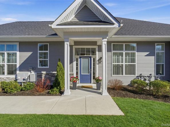 214 Belmont Circle, Yaphank NY 11980