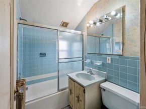 193-12 Foothill Avenue, Holliswood NY 11423