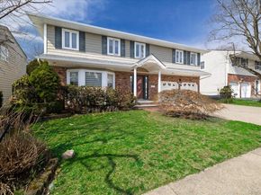 83 Arnold Court, East Rockaway NY 11518