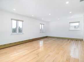 83 Arnold Court, East Rockaway NY 11518