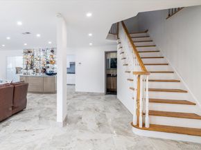 83 Arnold Court, East Rockaway NY 11518