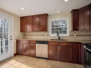8 Debbie Lane, Cross River NY 10518