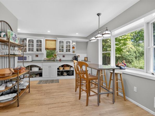 61 Weir Lane, Locust Valley NY 11560
