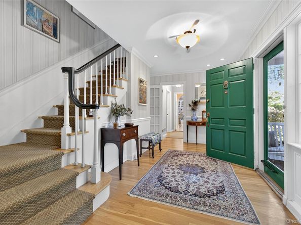61 Weir Lane, Locust Valley NY 11560