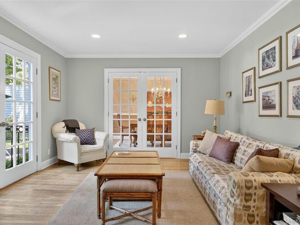 61 Weir Lane, Locust Valley NY 11560