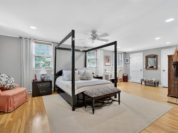 61 Weir Lane, Locust Valley NY 11560