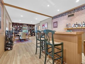 61 Weir Lane, Locust Valley NY 11560