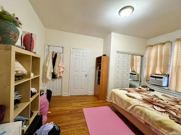 155-17 Sanford Avenue 2F, Hillcrest (Queens) NY 11355