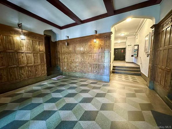 155-17 Sanford Avenue 2F, Hillcrest (Queens) NY 11355