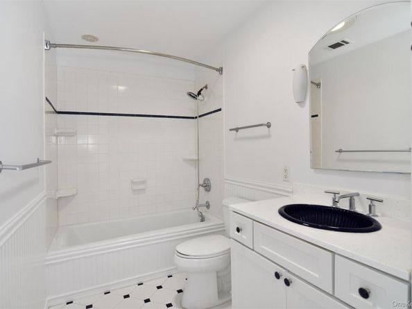 31 Westwood Close, Irvington NY 10533