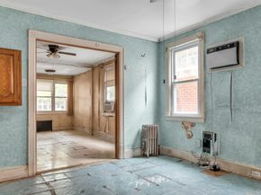 6915 69th Place, Glendale NY 11385