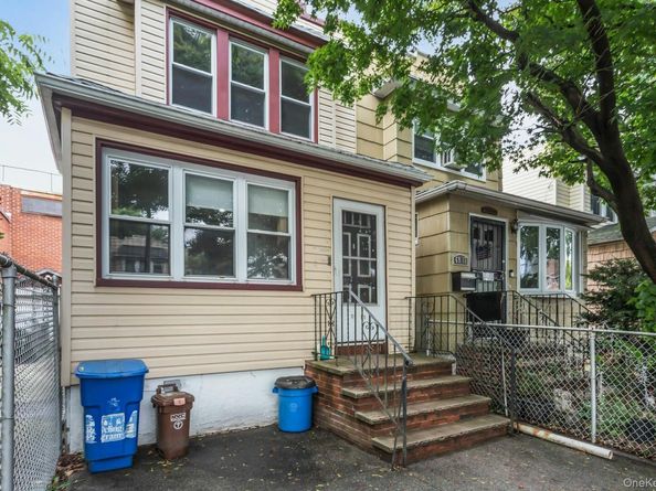 6915 69th Place, Glendale NY 11385