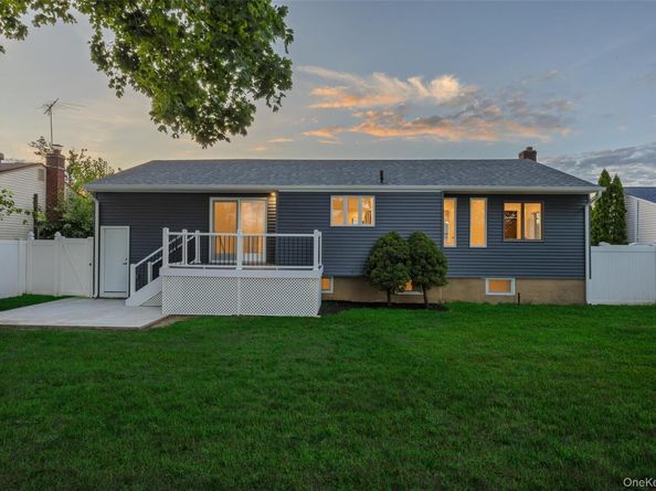 24 Hazel Avenue, Farmingdale NY 11735