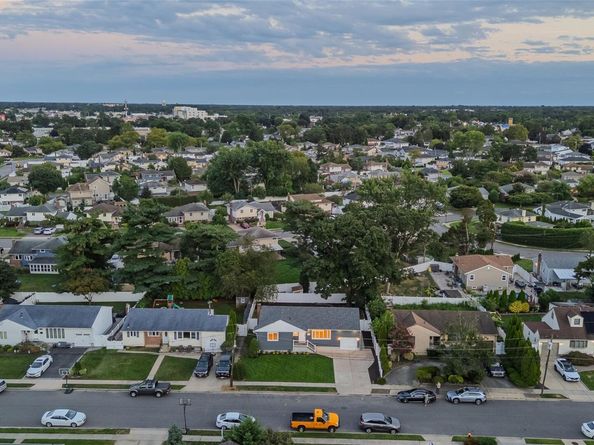 24 Hazel Avenue, Farmingdale NY 11735