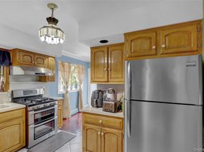 20 Mineola Avenue, Hicksville NY 11801
