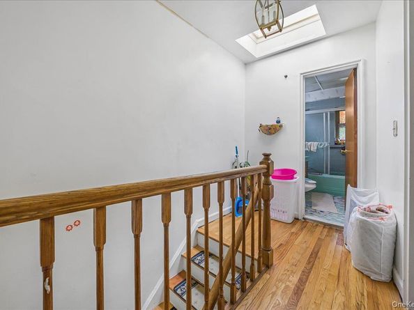 4634 Carpenter Avenue, Bronx NY 10470