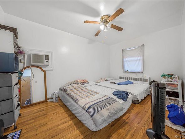 4634 Carpenter Avenue, Bronx NY 10470