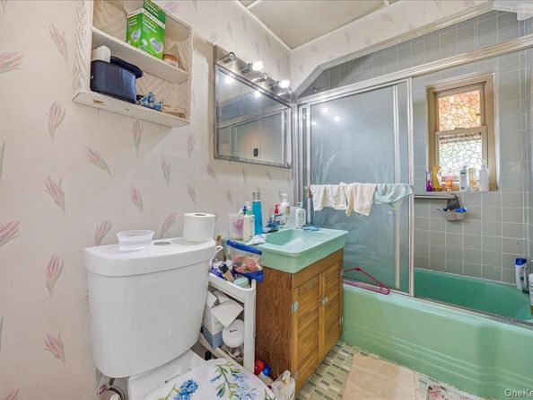 4634 Carpenter Avenue, Bronx NY 10470