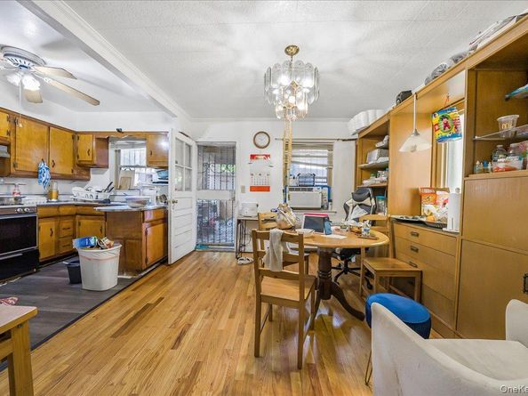 4634 Carpenter Avenue, Bronx NY 10470
