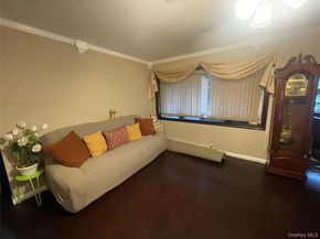 806 Center Drive, North Baldwin NY 11510