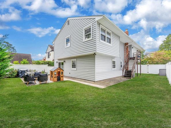16A Murdock Road, East Rockaway NY 11518