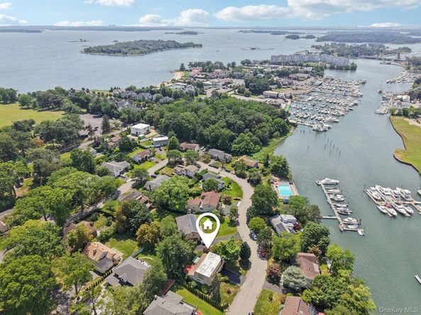 103 Gail Drive, New Rochelle NY 10805