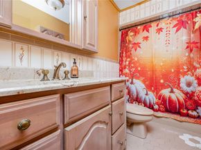 9 Cheryl Lane N, Farmingdale NY 11735
