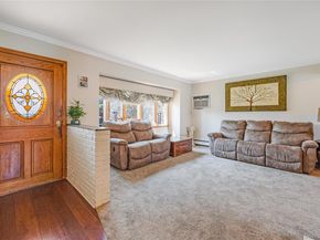 9 Cheryl Lane N, Farmingdale NY 11735