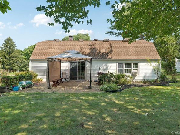 12 Clarkson Drive, Farmingville NY 11738