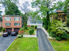195-12 McLaughlin Avenue, Holliswood NY 11423