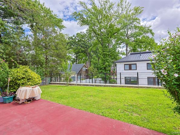 195-12 McLaughlin Avenue, Holliswood NY 11423