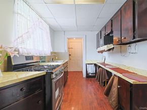 195-12 McLaughlin Avenue, Holliswood NY 11423