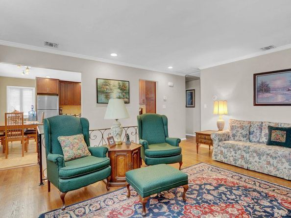 497 Nassau Avenue, Freeport NY 11520
