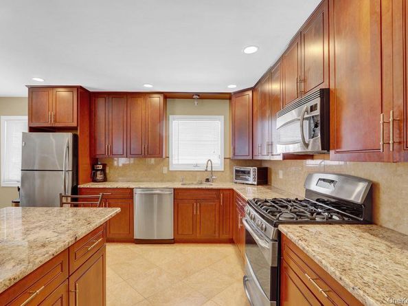 497 Nassau Avenue, Freeport NY 11520
