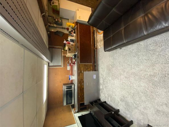 939 College Place, College Point NY 11356
